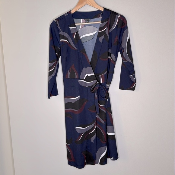 Ann Taylor Wrap Dress Stretch Knee Length Abstract Print in Navy Size 8 Petite - Picture 1 of 7
